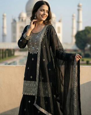 Black color gimmychu silk embroidery work wedding wear salwar suit 3