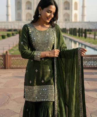 Green color gimmychu silk embroidery work wedding wear salwar suit 2