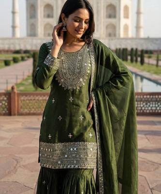 Green color gimmychu silk embroidery work wedding wear salwar suit 3