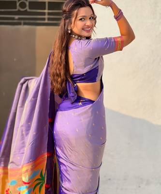 Lavender woven zari buti & paithani pallu work silk blend fabric traditional festive style 4