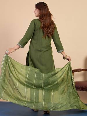 Green women kurta pant dupatta set 2