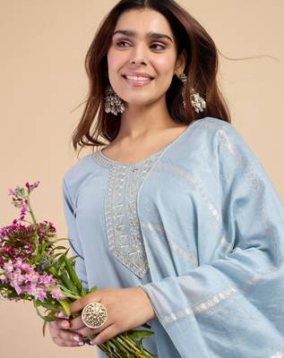 Grey women kurta pant dupatta set 3