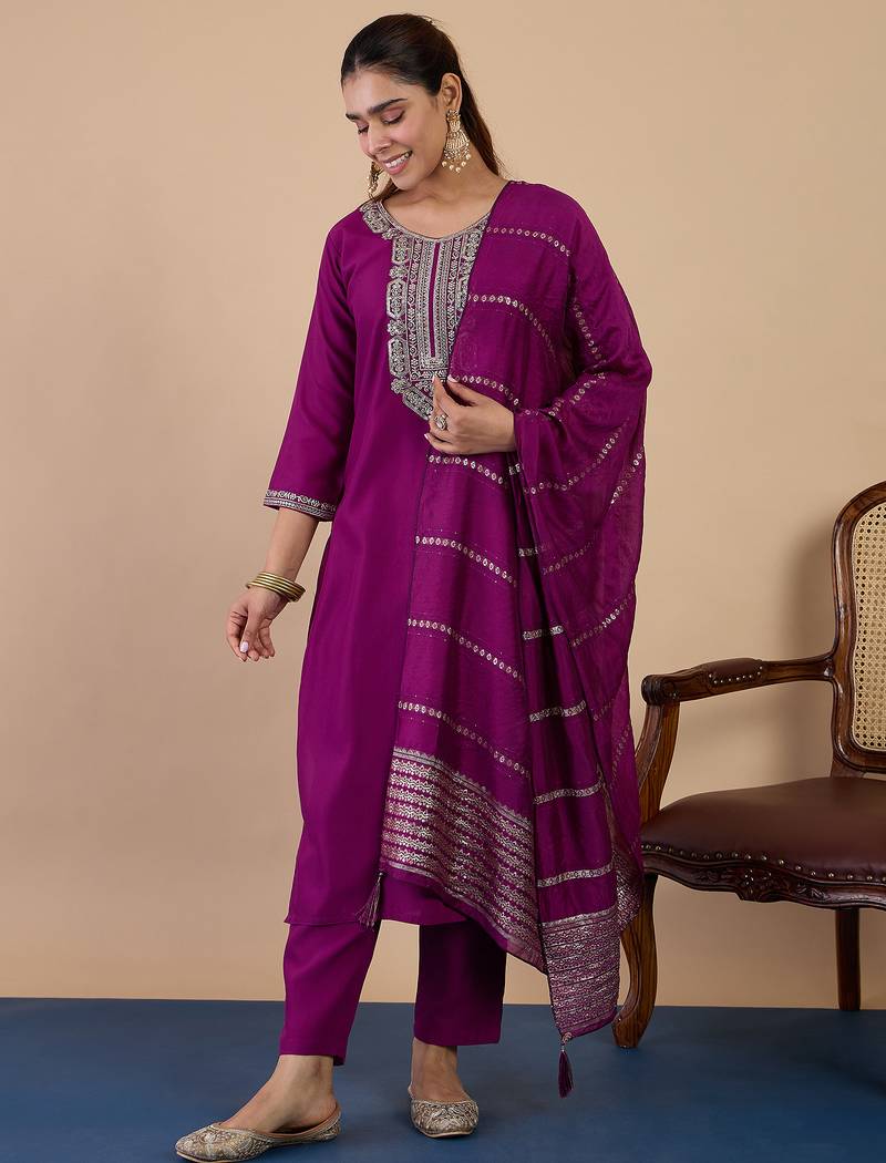 Purple women kurta pant dupatta set