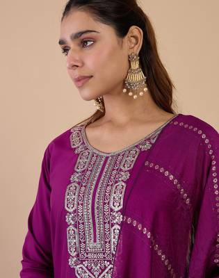 Purple women kurta pant dupatta set 3