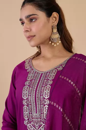 Purple women kurta pant dupatta set