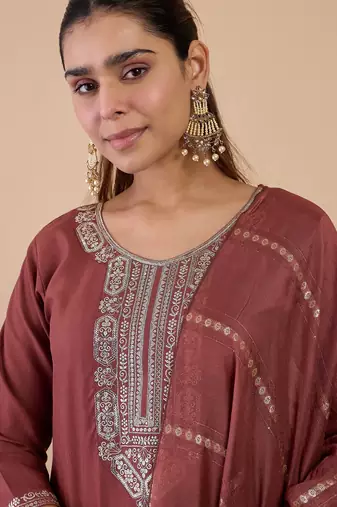 Brown women kurta pant dupatta set