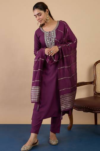 Purple women kurta pant dupatta set