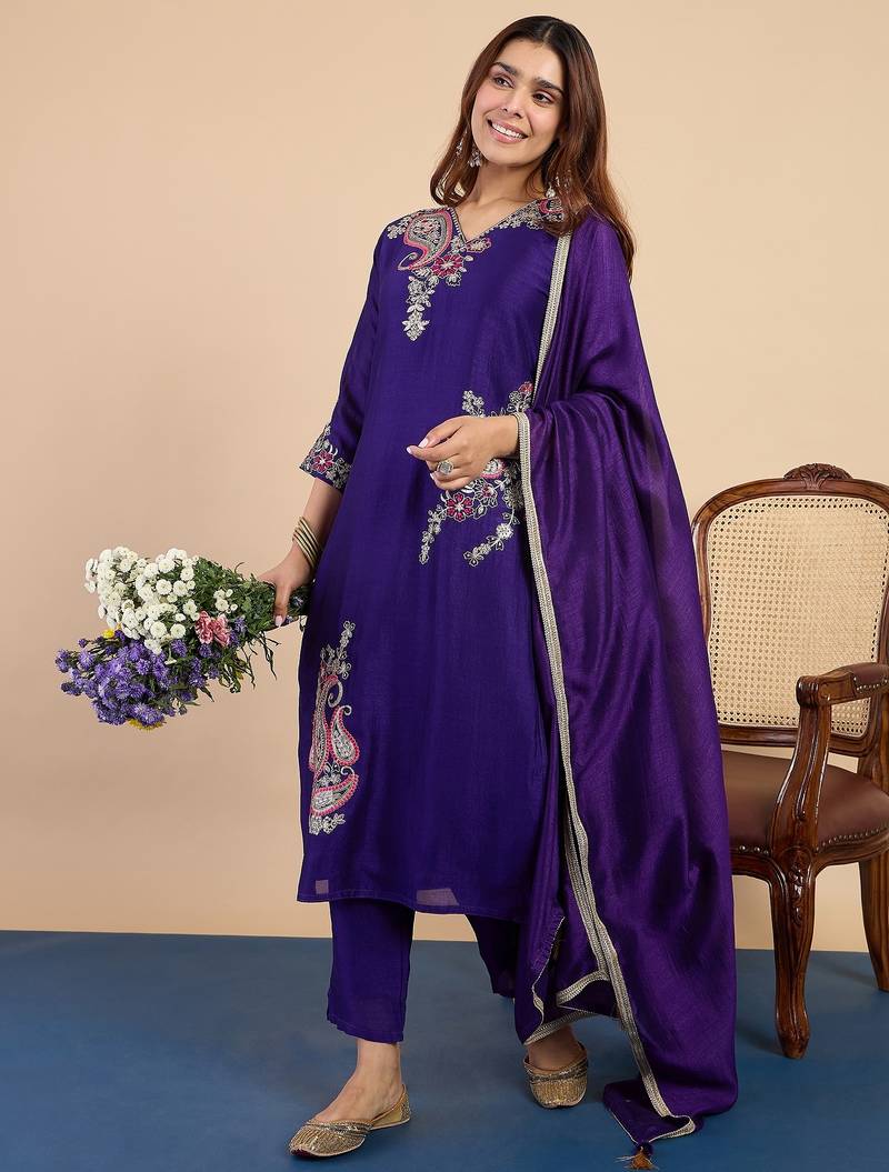 Purple women kurta pant dupatta set