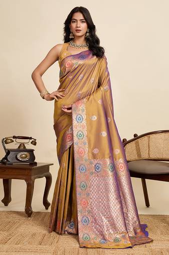 Gold floral print woven pure jacquard banarasi saree with blouse