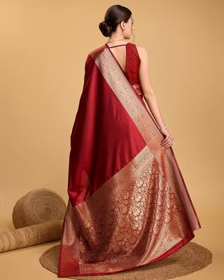 Red woven self design embellished silk blend saree with blouse 4