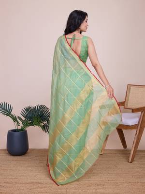 Pista green woven checkered striped cotton silk kota doria saree with blouse 4