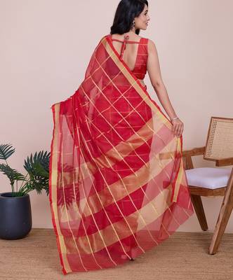 Red woven checkered striped cotton silk kota doria saree with blouse 4