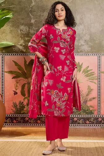 Rani printed kurta with trousers & dupatta set