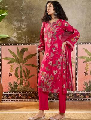 Rani printed kurta with trousers & dupatta set 3