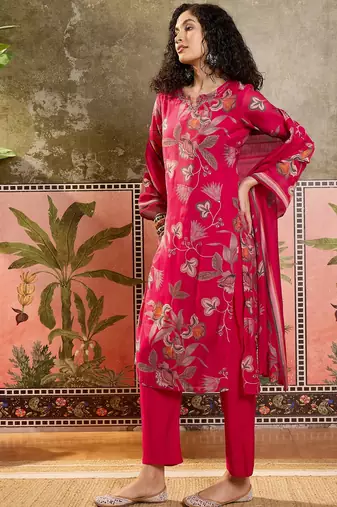 Rani printed kurta with trousers & dupatta set