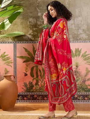 Rani printed kurta with trousers & dupatta set 3
