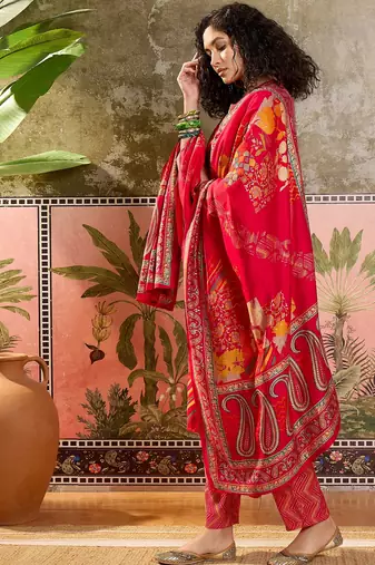 Rani printed kurta with trousers & dupatta set