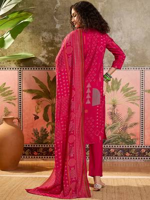 Rani printed kurta with trousers & dupatta set 2