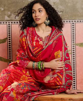 Rani printed kurta with trousers & dupatta set 5