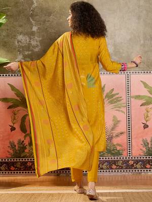 Mustard printed kurta with trousers & dupatta set 2