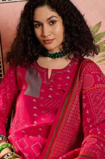 Rani printed kurta with trousers & dupatta set