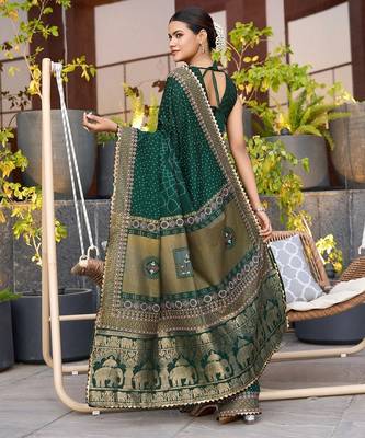 Dark green printed woven cotton silk bandhani saree with blouse 4