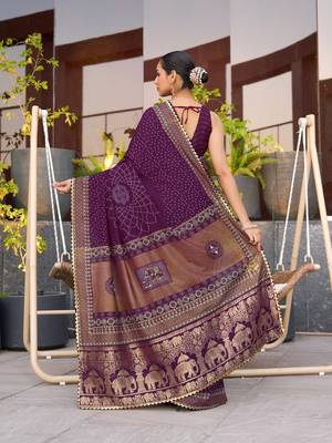 Magenta printed woven cotton silk bandhani saree with blouse 4