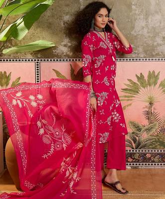 Pink printed kurta with trousers & dupatta set 4