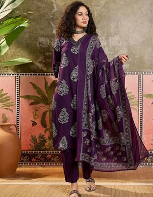 Purple printed kurta with trousers & dupatta set 1