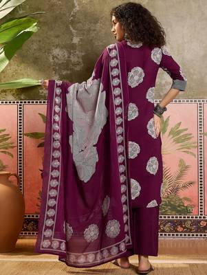 Wine printed kurta with trousers & dupatta set 2