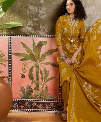 Mustard printed kurta with trousers & dupatta set 4