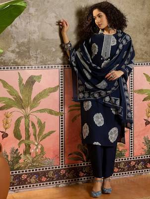 Blue printed kurta with trousers & dupatta set 4