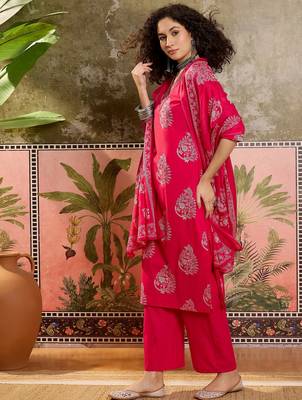 Pink printed kurta with trousers & dupatta set 3