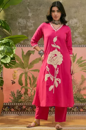 Pink plain kurta with trousers & dupatta set