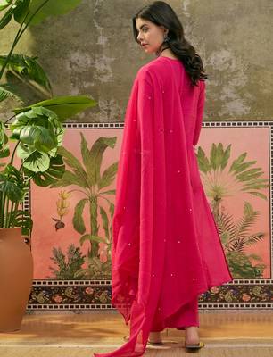Pink plain kurta with trousers & dupatta set 2