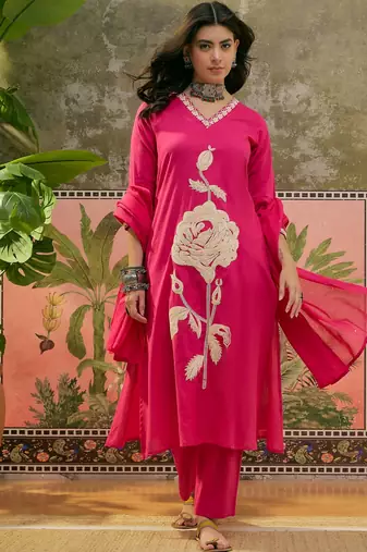 Pink plain kurta with trousers & dupatta set
