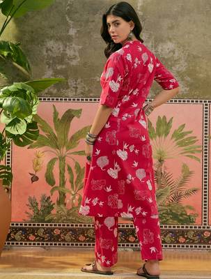 Pink printed kurta with trousers set 2