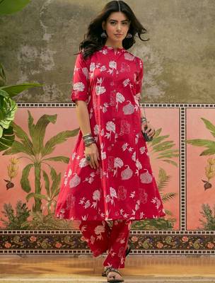 Pink printed kurta with trousers set 4