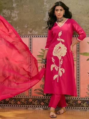 Pink plain kurta with trousers & dupatta set 5
