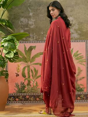 Maroon printed kurta with trousers & dupatta set 2