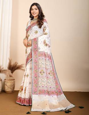 White printed woven cotton silk kalamkari saree with blouse 3