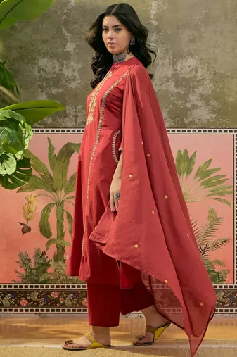 Maroon printed kurta with trousers & dupatta set
