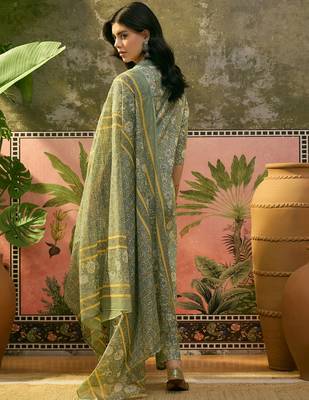 Green  printed kurta with trousers & dupatta set 2