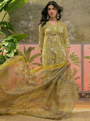 Mustard printed kurta with trousers & dupatta set 5