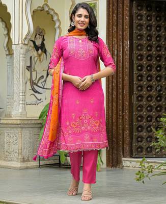 Peach floral printed kurta with trousers & dupatta set 3
