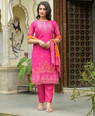 Peach floral printed kurta with trousers & dupatta set 4