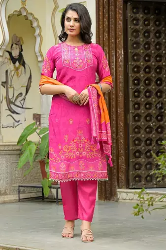 Peach floral printed kurta with trousers & dupatta set