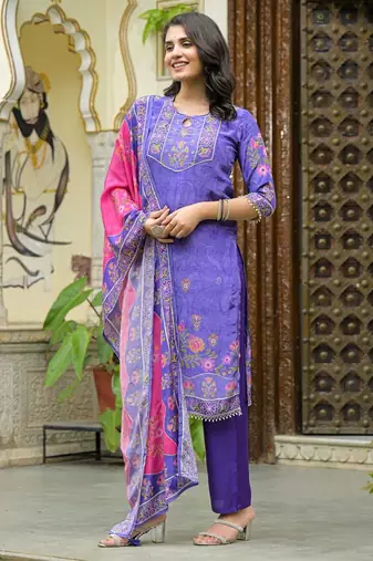 Lavender & purple floral printed kurta with trousers & dupatta set