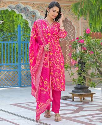 Pink floral printed kurta with trousers & dupatta set 4