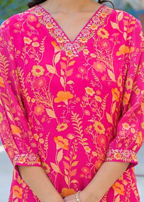 Pink floral printed kurta with trousers & dupatta set 5